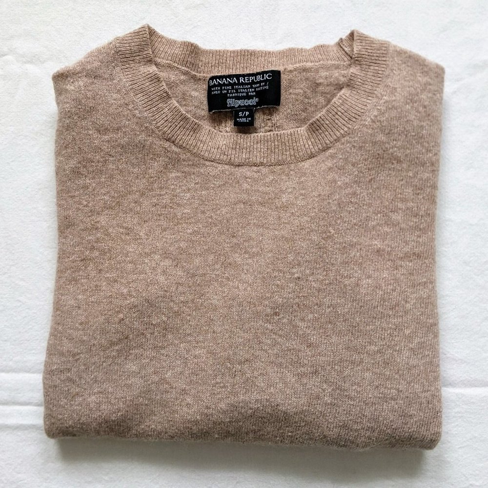 Banana Republic 100% Merino Wool Beige Sweater Size S
